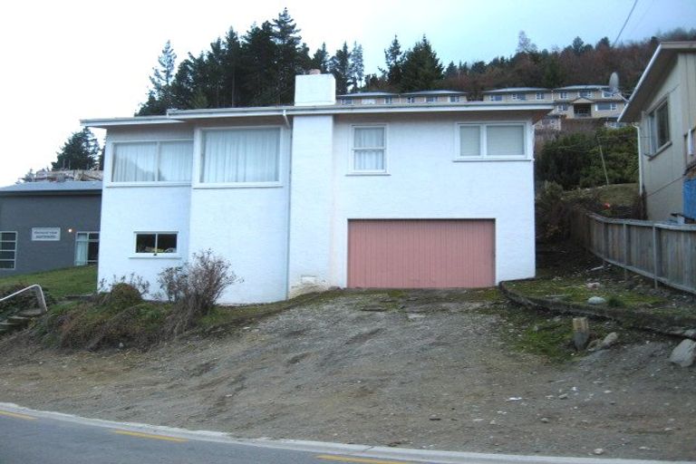 Photo of property in 93 Hallenstein Street, Queenstown, 9300