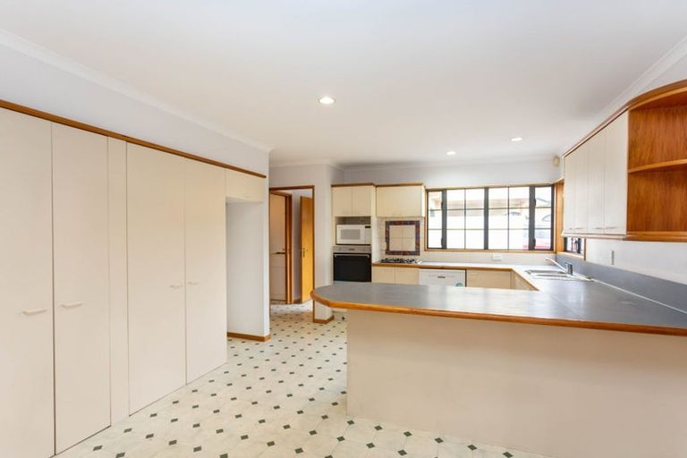 Photo of property in 127 Clyde Road, Ilam, Christchurch, 8041