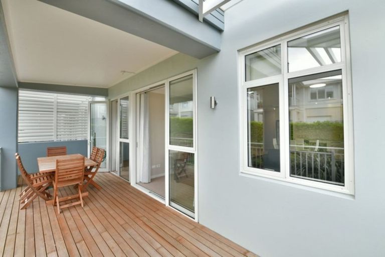 Photo of property in 76 Rewa Rewa Lane, Orewa, 0931