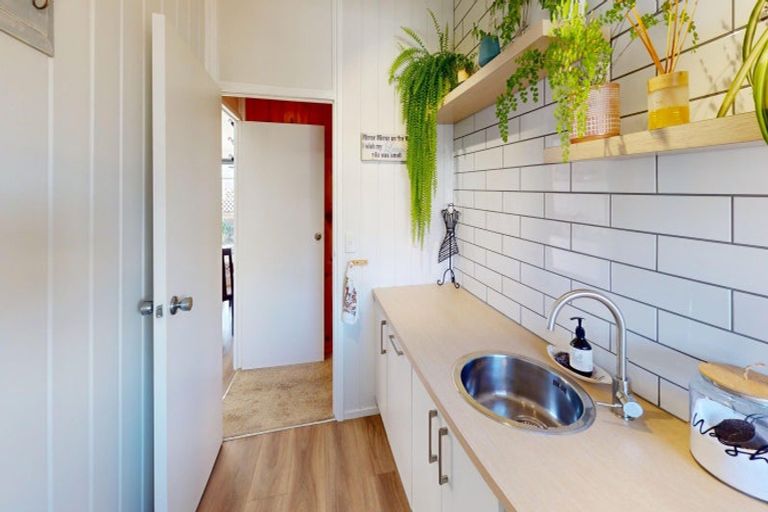 Photo of property in 125 Tiro Tiro Road, Levin, 5510