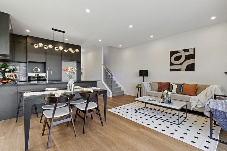 Photo of property in 9a Kotiu Place, Massey, Auckland, 0614