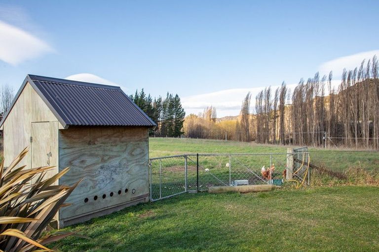 Photo of property in 4 Padgets Lane, Earnscleugh, Alexandra, 9391