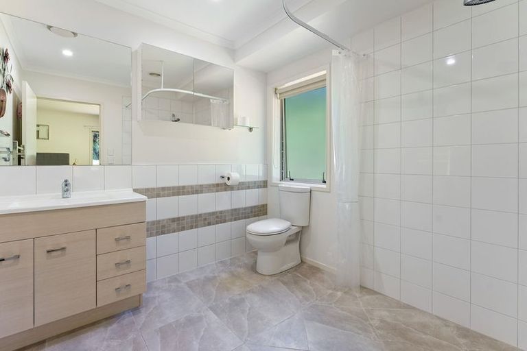 Photo of property in 48 Eucalyptus Way, Nikau Valley, Paraparaumu, 5032