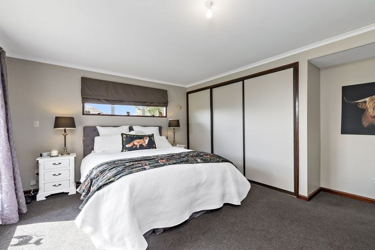 Photo of property in 55 Oriana Crescent, Hornby, Christchurch, 8042