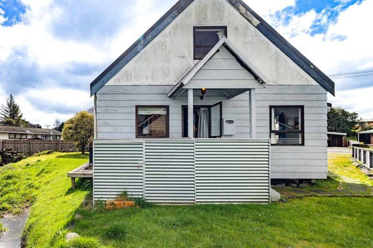 Photo of property in 22 Lee Street, Ohakune, 4625