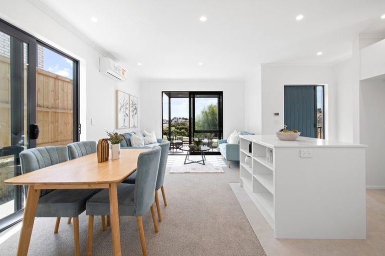 Photo of property in 18 Kilcadden Drive, Flat Bush, Auckland, 2019