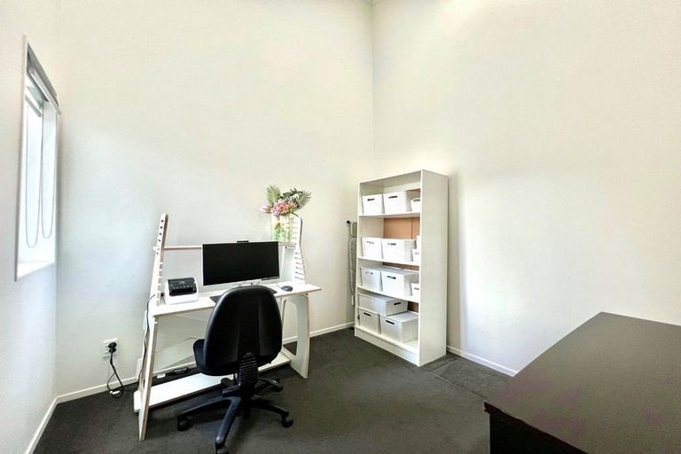 Photo of property in 5 Pasla Close, Papakura, 2110