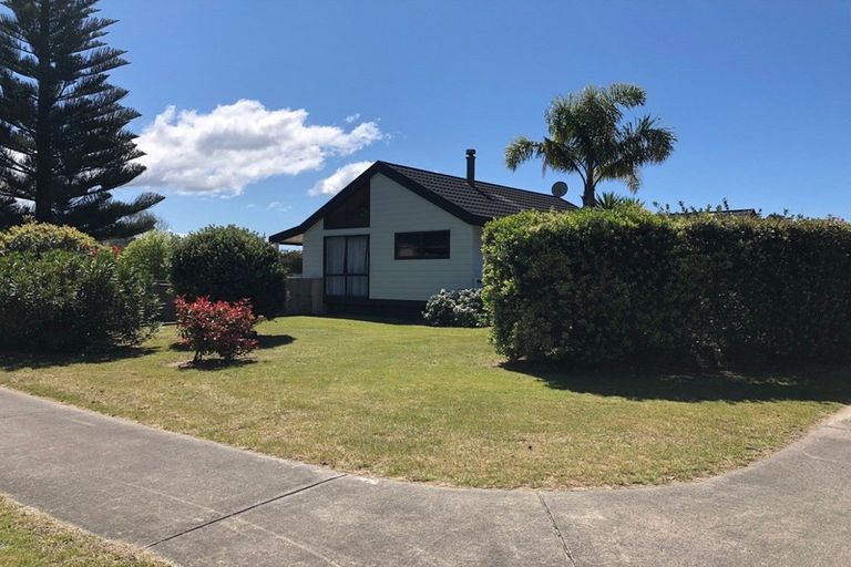 Photo of property in 94 Vista Paku, Pauanui, Hikuai, 3579