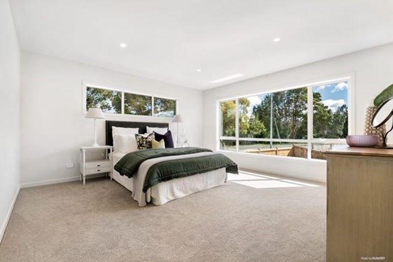 Photo of property in 13 Golden Morning Drive, Albany Heights, Auckland, 0632