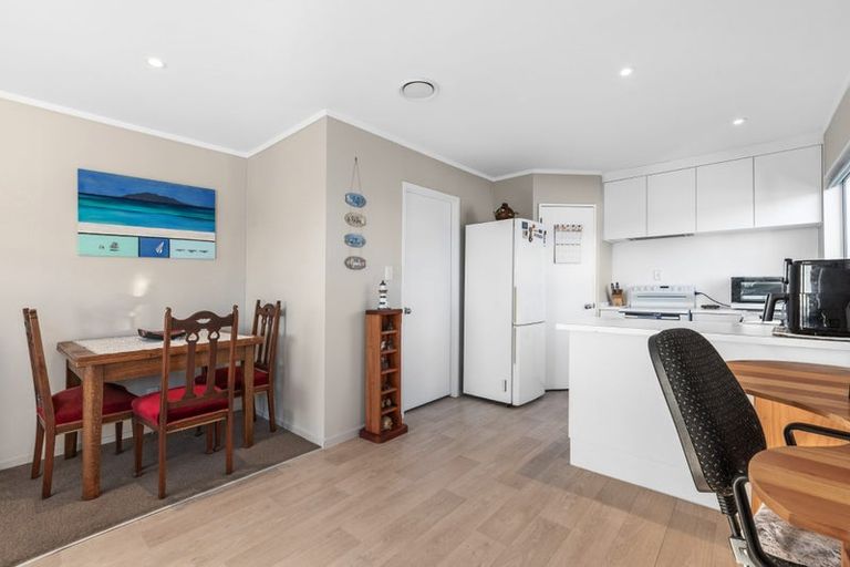 Photo of property in 17a Meander Drive, Welcome Bay, Tauranga, 3112