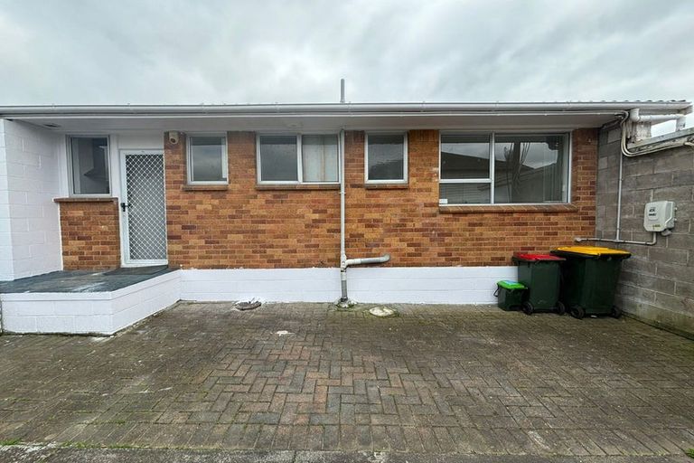 Photo of property in 8/5 Deering Place, Papatoetoe, Auckland, 2025