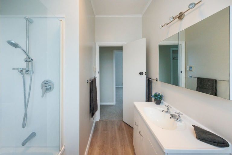 Photo of property in 19 Kipling Street, Roslyn, Palmerston North, 4414