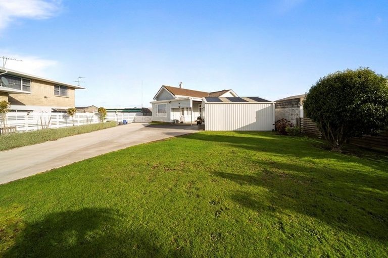 Photo of property in 107 Waihi Road, Hawera, 4610
