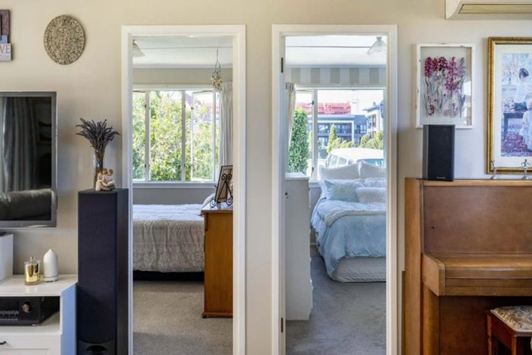 Photo of property in 2 Scott Road, Hobsonville, Auckland, 0616