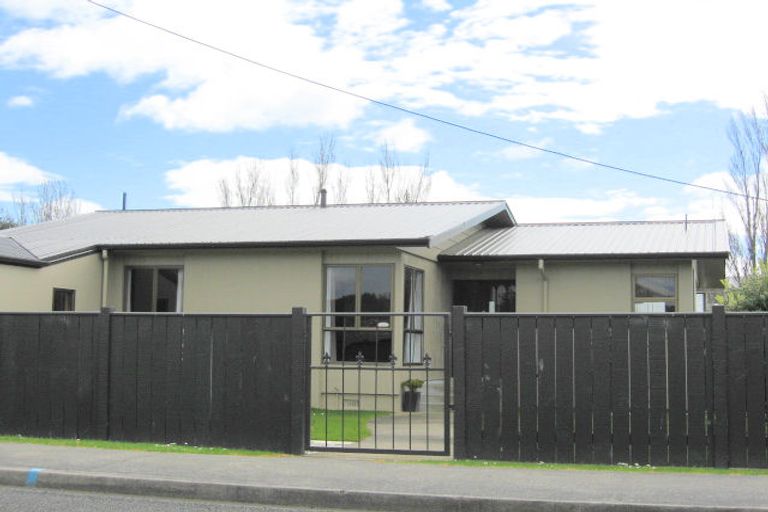 Photo of property in 24 Burtts Road, Durie Hill, Whanganui, 4500