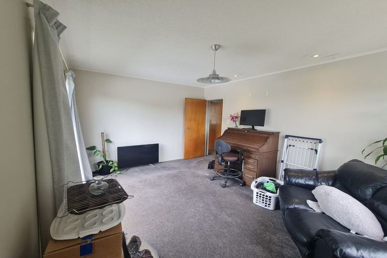 Photo of property in 7 Chaucer Way, Karori, Wellington, 6012