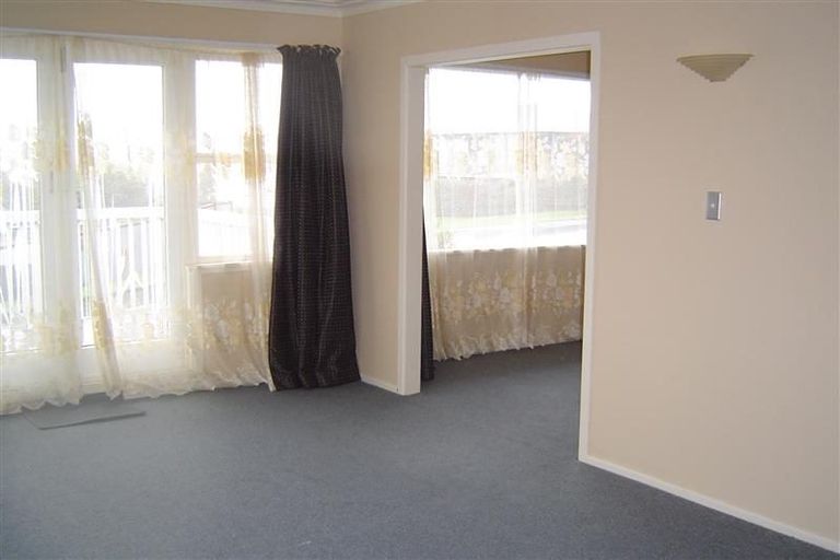 Photo of property in 20 Speedy Crescent, Hillcrest, Auckland, 0627