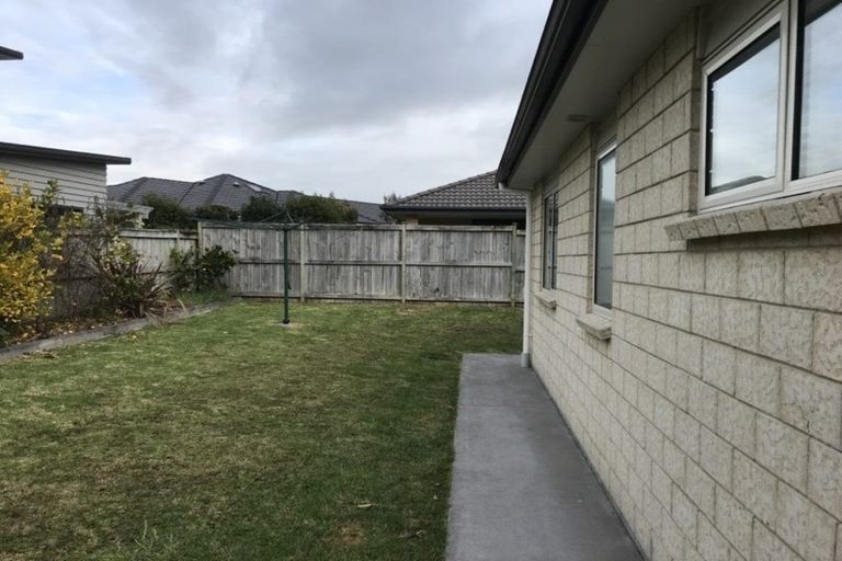 Photo of property in 32 Capriana Drive, Karaka, Papakura, 2113