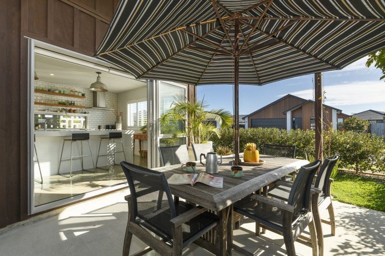 Photo of property in 6 Kahuparere Crescent, Pyes Pa, Tauranga, 3112