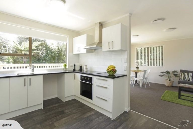 Photo of property in 51 John Walker Drive, Manurewa, Auckland, 2102