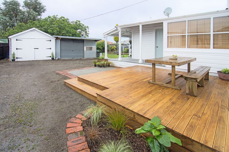 Photo of property in 64 Lincoln Road, Masterton, 5810