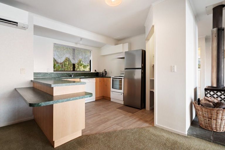 Photo of property in 1 Von Place, Fernhill, Queenstown, 9300