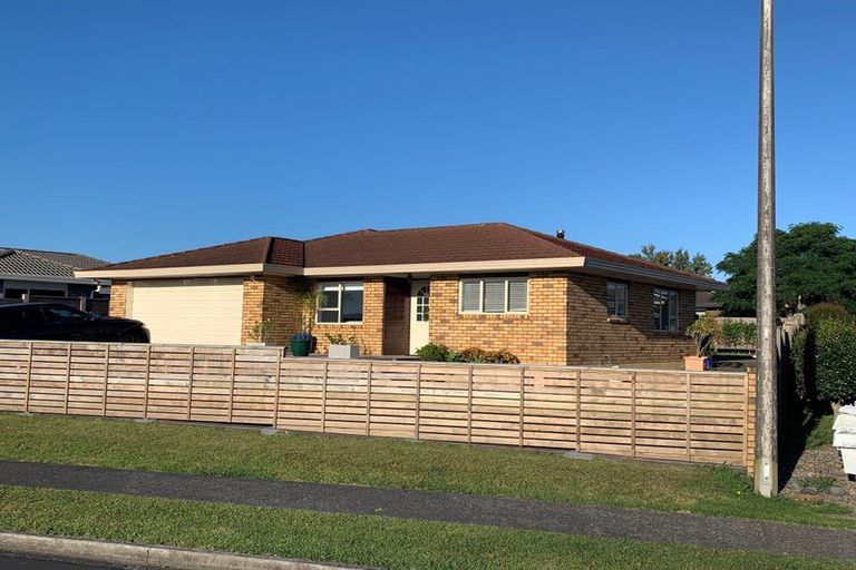 Photo of property in 19 Merlot Heights, Huapai, Kumeu, 0810