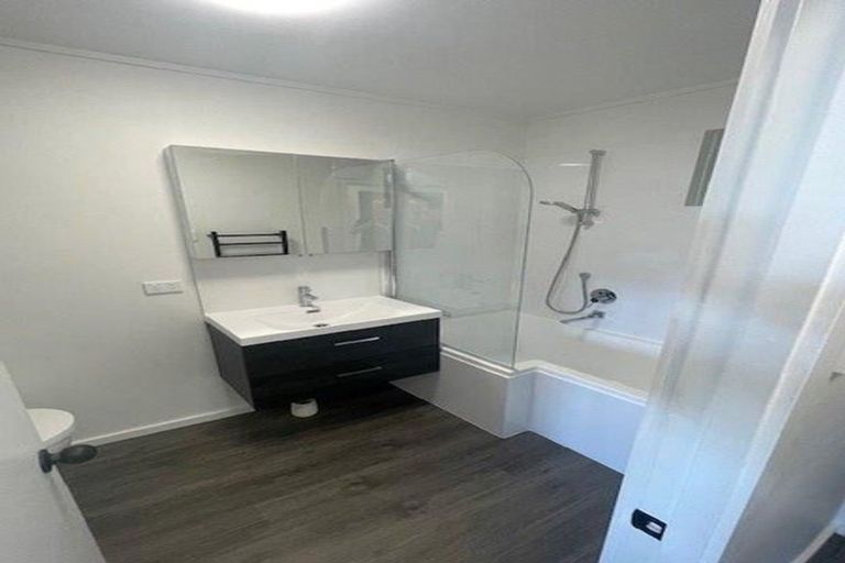 Photo of property in 4 Raroa Road, Kelburn, Wellington, 6012