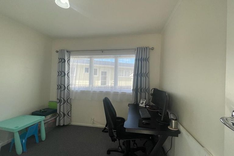 Photo of property in 11b Inver Street, Glen Eden, Auckland, 0602