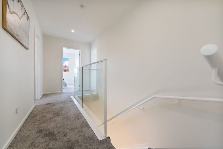 Photo of property in 6c Law Street, Torbay, Auckland, 0630