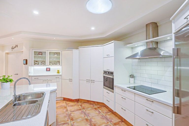 Photo of property in 10 Park Lane, Greenmeadows, Napier, 4112