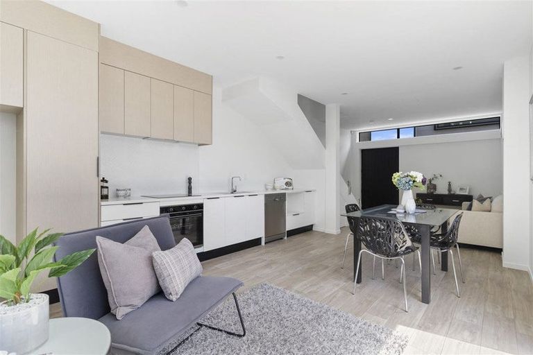 Photo of property in 40e Kenderdine Road, Papatoetoe, Auckland, 2025