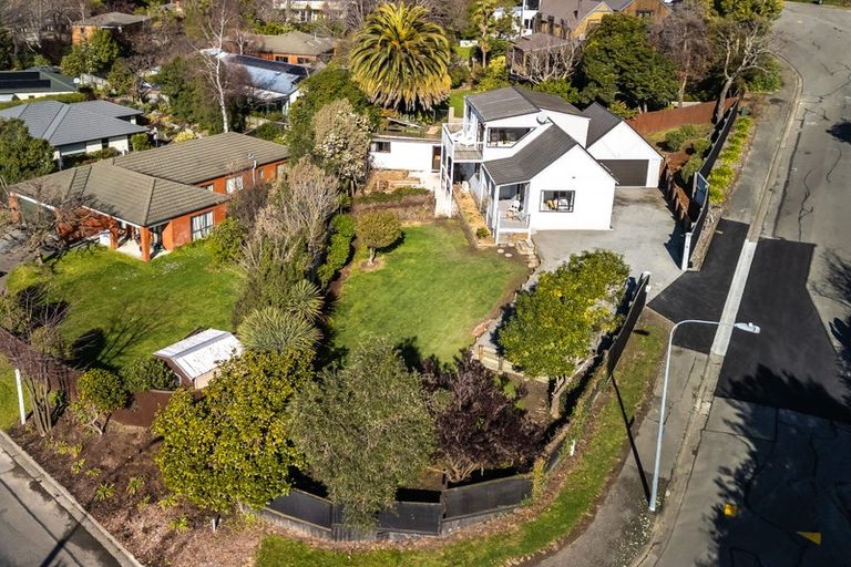 Photo of property in 1 Dalgarven Place, Hillsborough, Christchurch, 8022