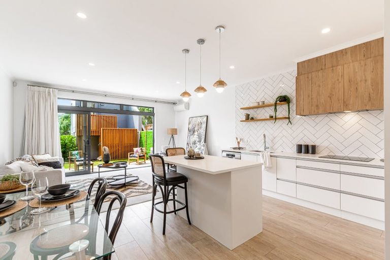 Photo of property in 13 Hudson Bay Road, Hobsonville, Auckland, 0616