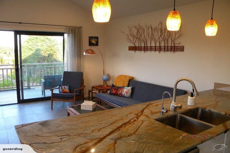 Photo of property in 35 Cottage Hill Way, Waipu, 0582