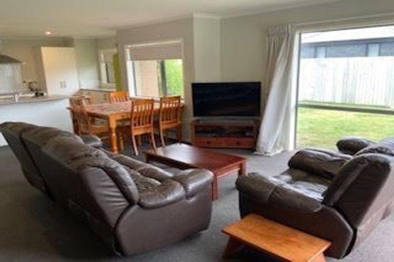 Photo of property in 23 Lewis Crescent, Rolleston, 7614