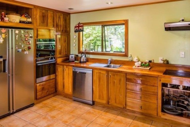 Photo of property in 25a Cunliffe Street, Johnsonville, Wellington, 6037