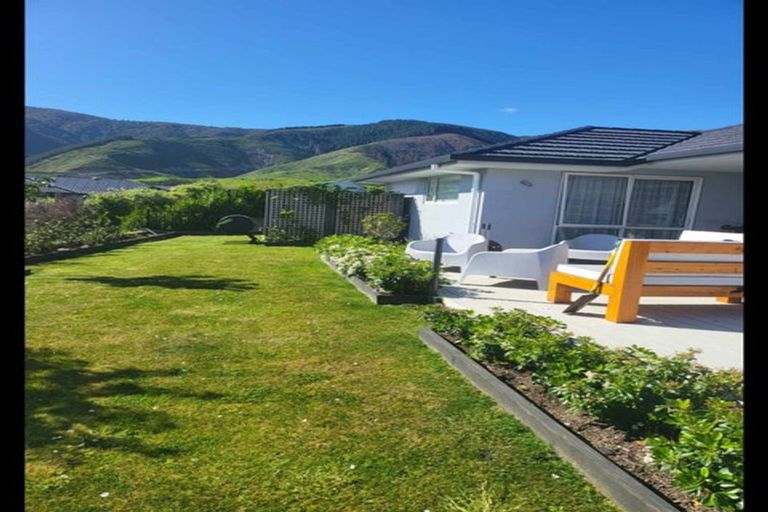 Photo of property in 16b Huntaway Close, Stoke, Nelson, 7011