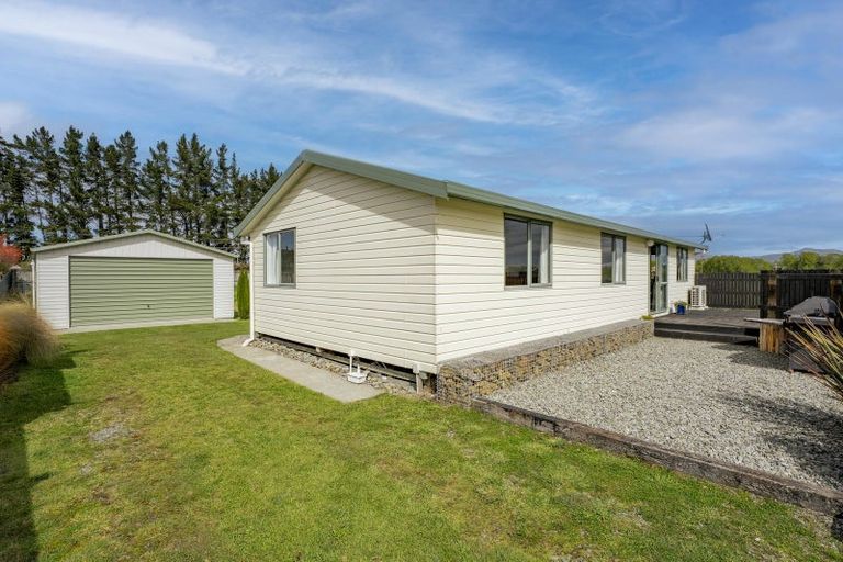 Photo of property in 2 Avon Street, Lumsden, 9730