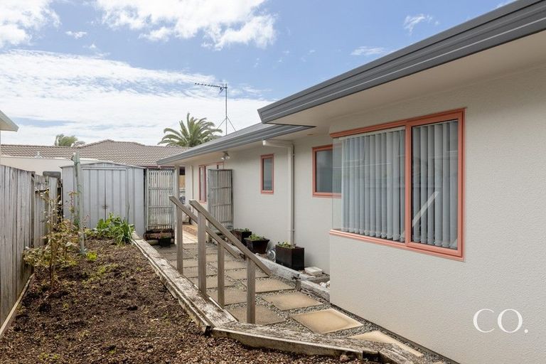 Photo of property in 62 Dalton Drive, Papamoa Beach, Papamoa, 3118