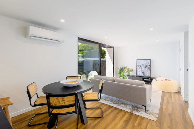 Photo of property in 3/141 Oram Avenue, New Brighton, Christchurch, 8061