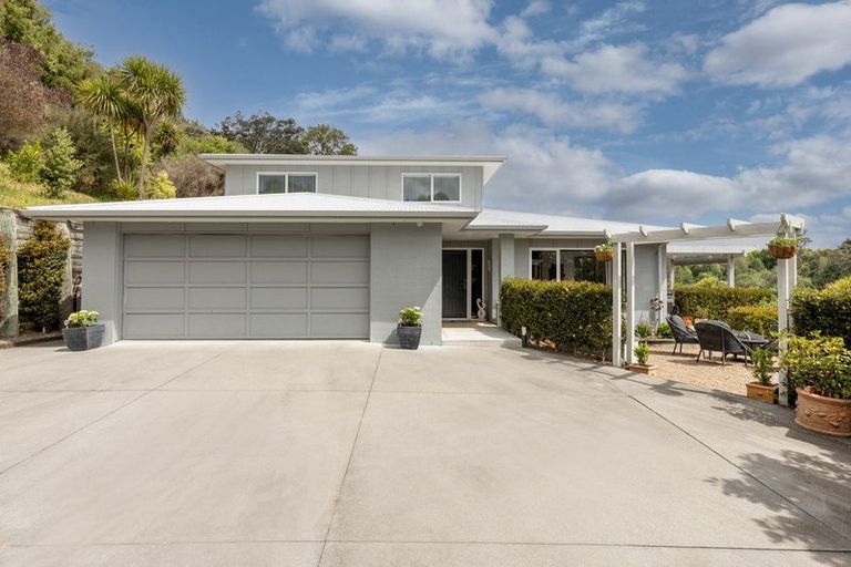 Photo of property in 50 Stonebridge Way, Pyes Pa, Tauranga, 3112