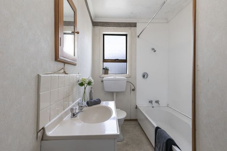 Photo of property in 55 Main Road, Wainuiomata, Lower Hutt, 5014