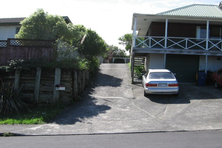 Photo of property in 6 Darcy Place, Massey, Auckland, 0614