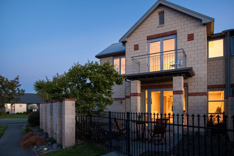 Photo of property in 2 Waterford Avenue, Northwood, Christchurch, 8051