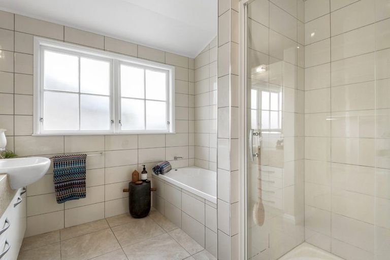 Photo of property in 3/15 Saltburn Road, Milford, Auckland, 0620