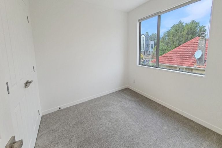 Photo of property in 61b Kervil Avenue, Te Atatu Peninsula, Auckland, 0610