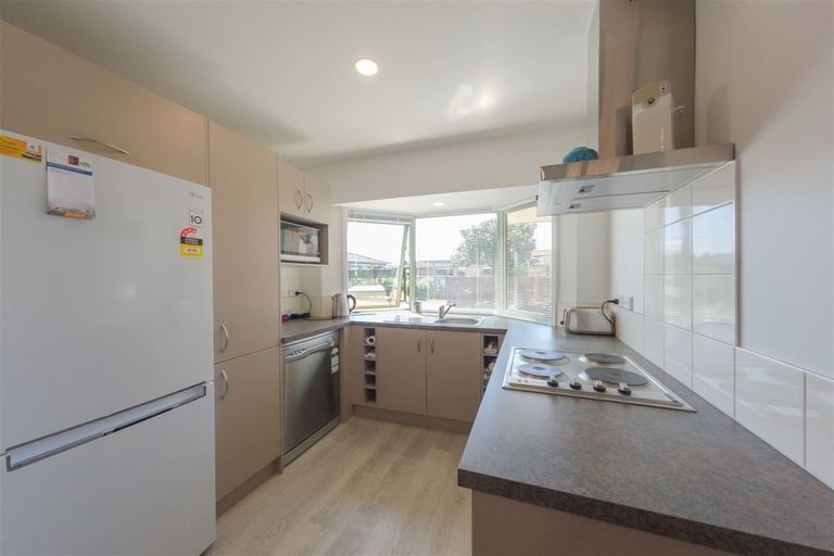 Photo of property in 2 Mayfair Close, Whitianga, 3510