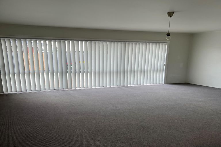 Photo of property in 2/22 Idlewild Avenue, Mangere, Auckland, 2022