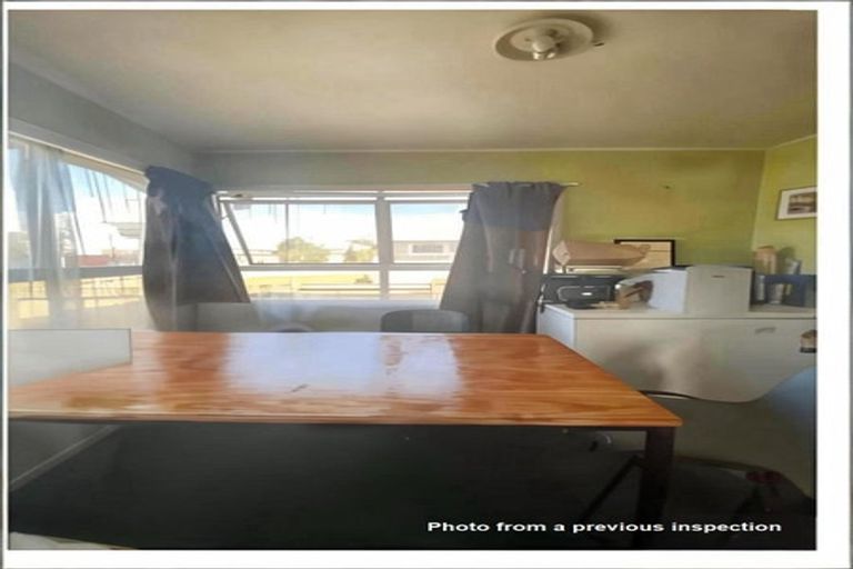 Photo of property in 2 Halswell Street, Mangere East, Auckland, 2024